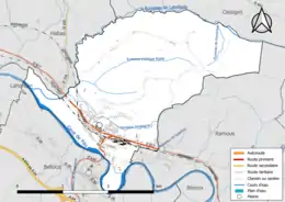 Carte en couleur présentant le réseau hydrographique de la commune