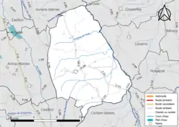 Carte en couleur présentant le réseau hydrographique de la commune