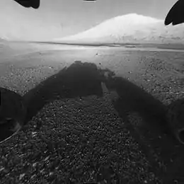 Aeolis Mons (mont Sharp), Mars (vue par le rover Curiosity le 6 août 2012)