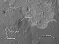 Les trois composants de l'étage de descente sont tous tombés sur le sol martien à faible distance de Curiosity.