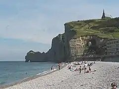 La falaise d'Amont le matin.