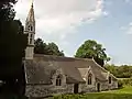 La chapelle de Lansalaün : vue extérieure d'ensemble.