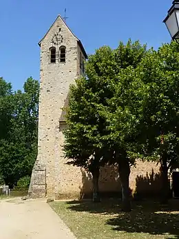 L'église paroissiale : le clocher en bâtière.