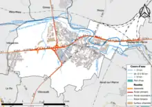 Carte en couleur présentant le réseau hydrographique de la commune