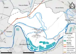 Carte en couleur présentant le réseau hydrographique de la commune