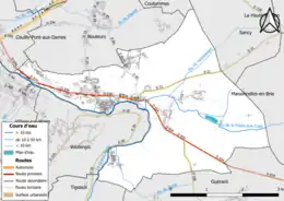 Carte en couleur présentant le réseau hydrographique de la commune