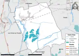 Carte en couleur présentant le réseau hydrographique de la commune