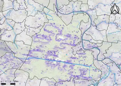 Carte montrant en couleurs le relief d'une commune