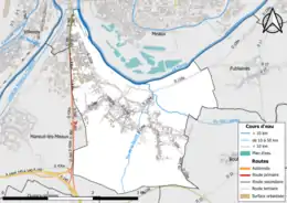 Carte en couleur présentant le réseau hydrographique de la commune