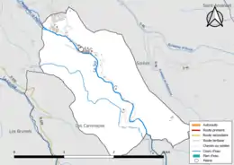 Carte en couleur présentant le réseau hydrographique de la commune