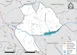 Carte en couleur présentant le réseau hydrographique de la commune