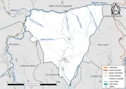 Carte en couleur présentant le réseau hydrographique de la commune