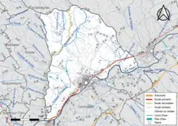 Carte en couleur présentant le réseau hydrographique de la commune