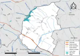 Carte en couleur présentant le réseau hydrographique de la commune