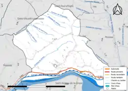 Carte en couleur présentant le réseau hydrographique de la commune