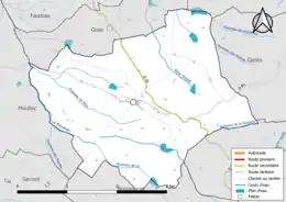 Carte en couleur présentant le réseau hydrographique de la commune