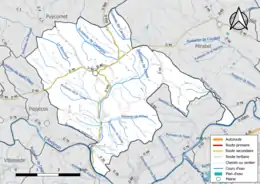 Carte en couleur présentant le réseau hydrographique de la commune