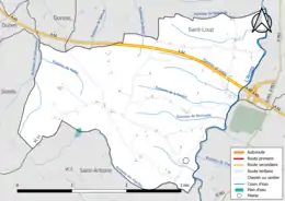 Carte en couleur présentant le réseau hydrographique de la commune