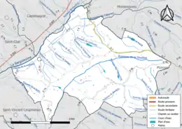 Carte en couleur présentant le réseau hydrographique de la commune