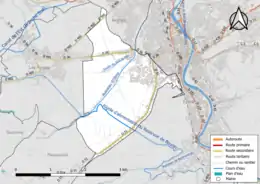 Carte en couleur présentant le réseau hydrographique de la commune