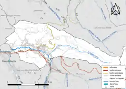 Carte en couleur présentant le réseau hydrographique de la commune