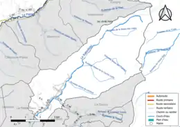 Carte en couleur présentant le réseau hydrographique de la commune