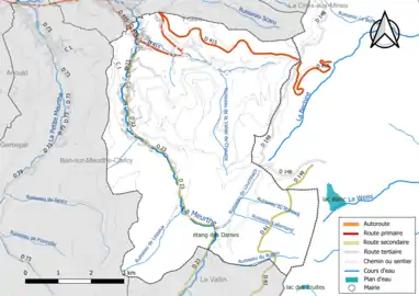 Carte en couleur présentant le réseau hydrographique de la commune