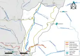 Carte en couleur présentant le réseau hydrographique de la commune