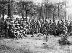 Soldats australiens à Allonville, en 1918.