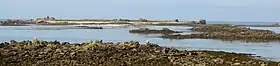 L'Île Stagadon vue depuis la partie ouest de l'Île Wrac'h.