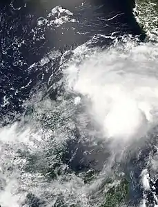 Alex le 2 juin, juste avant sa classification comme cyclone tropical potentiel par le NHC.