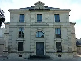 Théâtre Verdière, autrefois bâtiments des archives départementales.