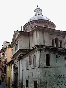 Image d'une église, plan en croix grecque avec coupole.