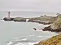 La Pointe du Petit Minou : le phare, la tour de l'ancien sémaphore et le fort.