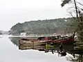 L'épave du Aimons-nous dans le cimetière de bateaux de l'Anse du Govillo.