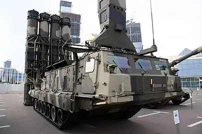 Lanceur missile S-300.