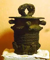 Bronze cérémoniel du IXe siècle