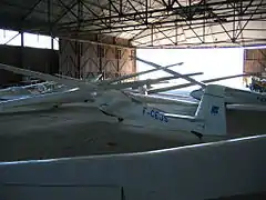 Hangar planeurs.
