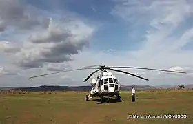 Un hélicoptère des Nations Unies sur l'aérodrome, en 2010