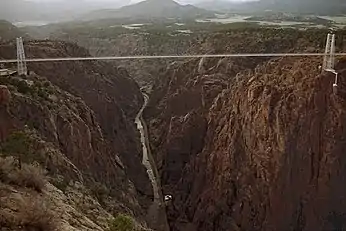 Gorge et pont depuis le côté sud