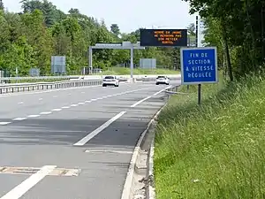 Panneau C51b fin de section à vitesse régulée, autoroute A40, Ain.