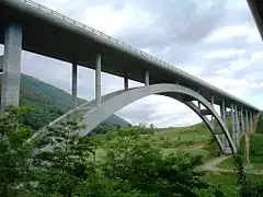 Le pont ouest du viaduc du Crozet.