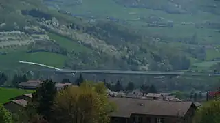 Vue du viaduc depuis le haut de Pontcharra-sur-Turdine.