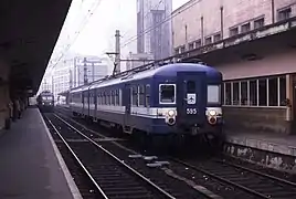 une automotrice Sabena en route vers l'aéroport.