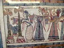 Sarcophage d'Aghia Triada : les prêtresses versent le contenu des vases à libations