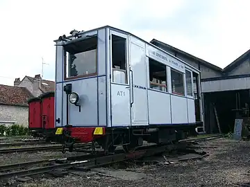 Automotrice Crochat rénovée du Musée des transports de Pithiviers.