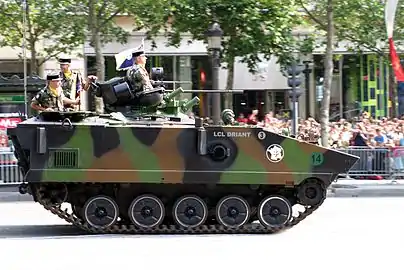 Véhicule de combat d'infanterie AMX-10 P français.