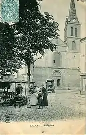 L'église Saint-Médard, au début du XXe siècle.