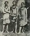 Frederick William Christian, groupe de Tahitiens en tenue de fête, 1910