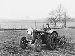 Tracteur agricole Fordson (1915 à 1964) à base de Ford B